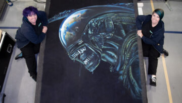 Alien Earth w Artists